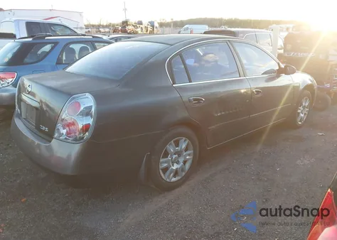 2005 Nissan Altima 2.5 S z USA, uszkodzony, nr VIN 1N4AL11D45C201947